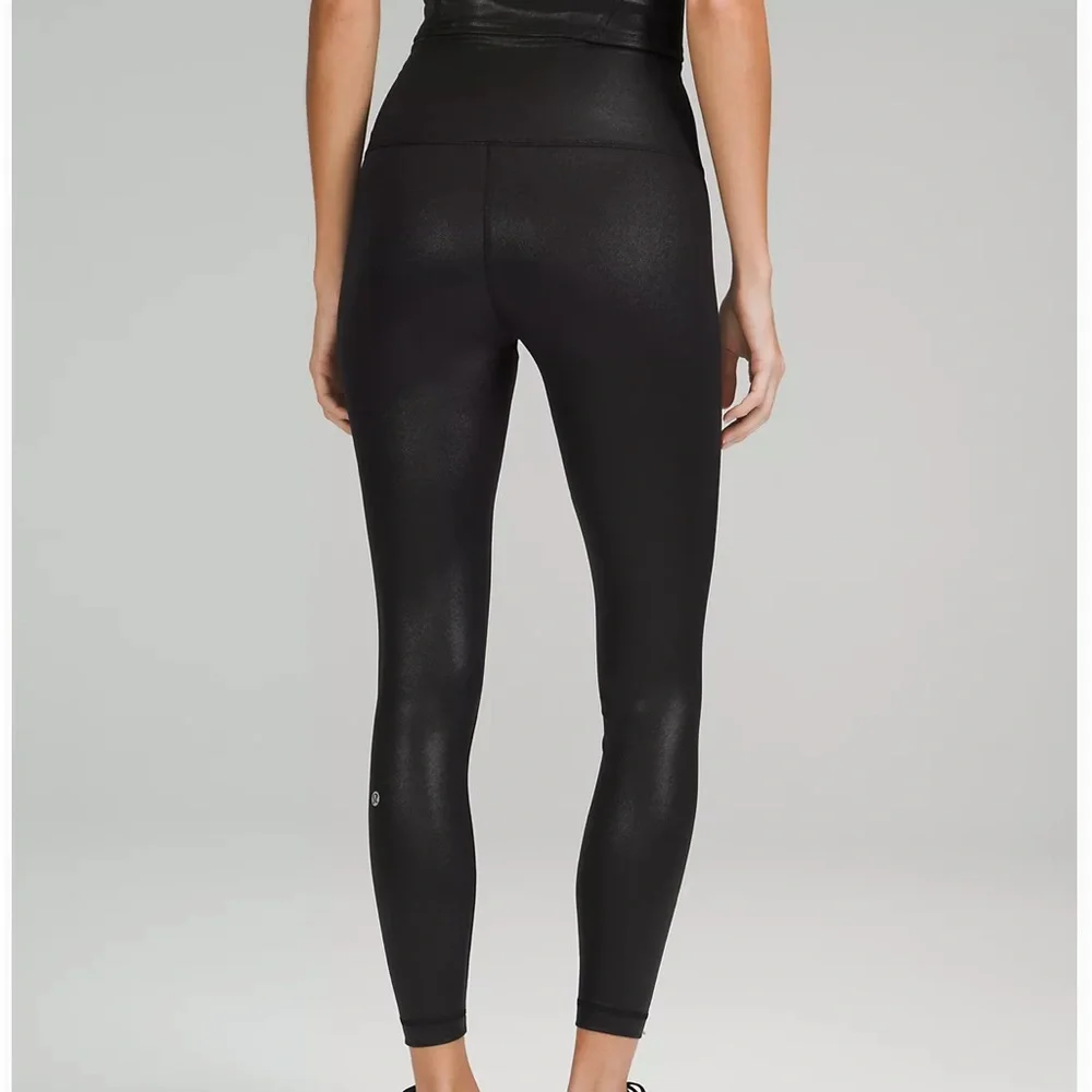 Wunder Train High-Rise Tight 25"
Foil - Picture 3 of 8